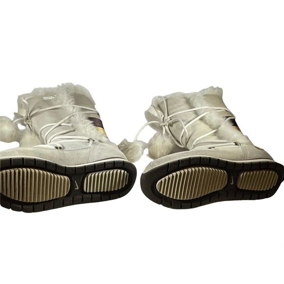 ⭐️⭐️Women's Nike Winter Boots size 7 ⭐️⭐️ - Picture 4 of 4
